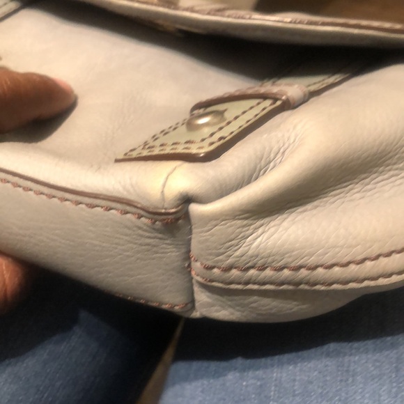 Fossil Maddox Crossbody - Picture 8 of 11